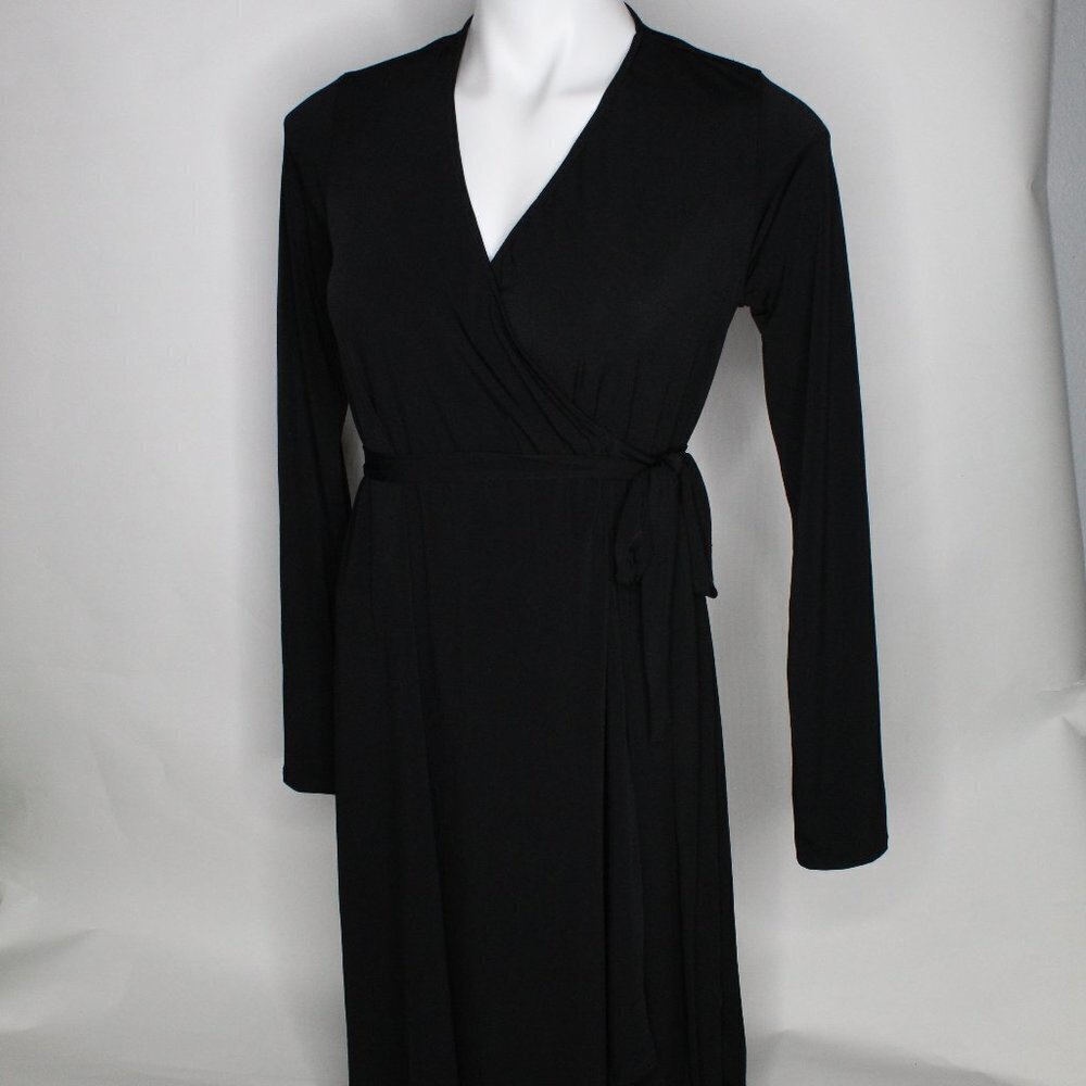 Liz Lange Maternity Black Wrap Dress